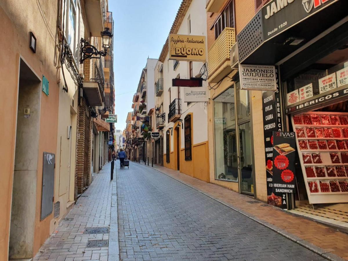 Appartamento Apartamento Delux Calle Alicante Benidorm Esterno foto