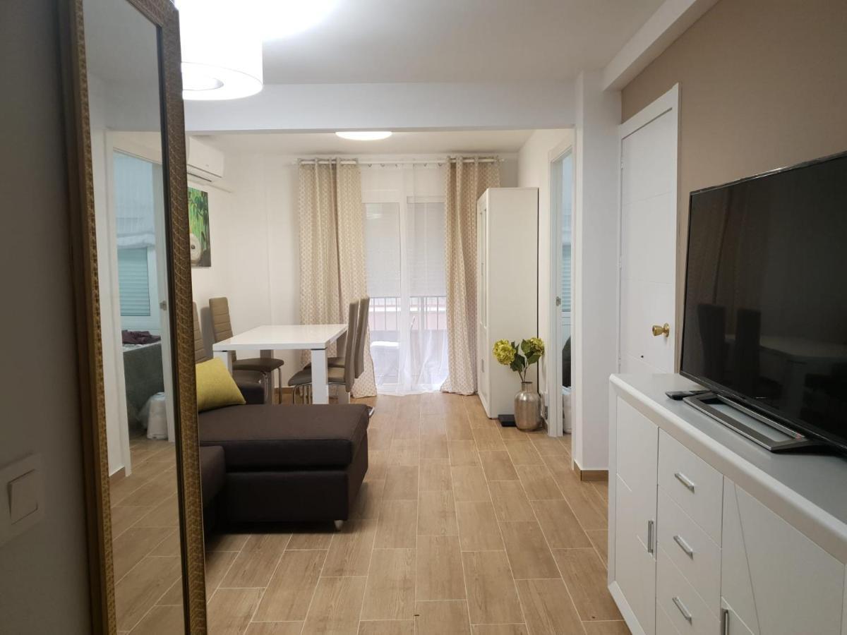 Appartamento Apartamento Delux Calle Alicante Benidorm Esterno foto