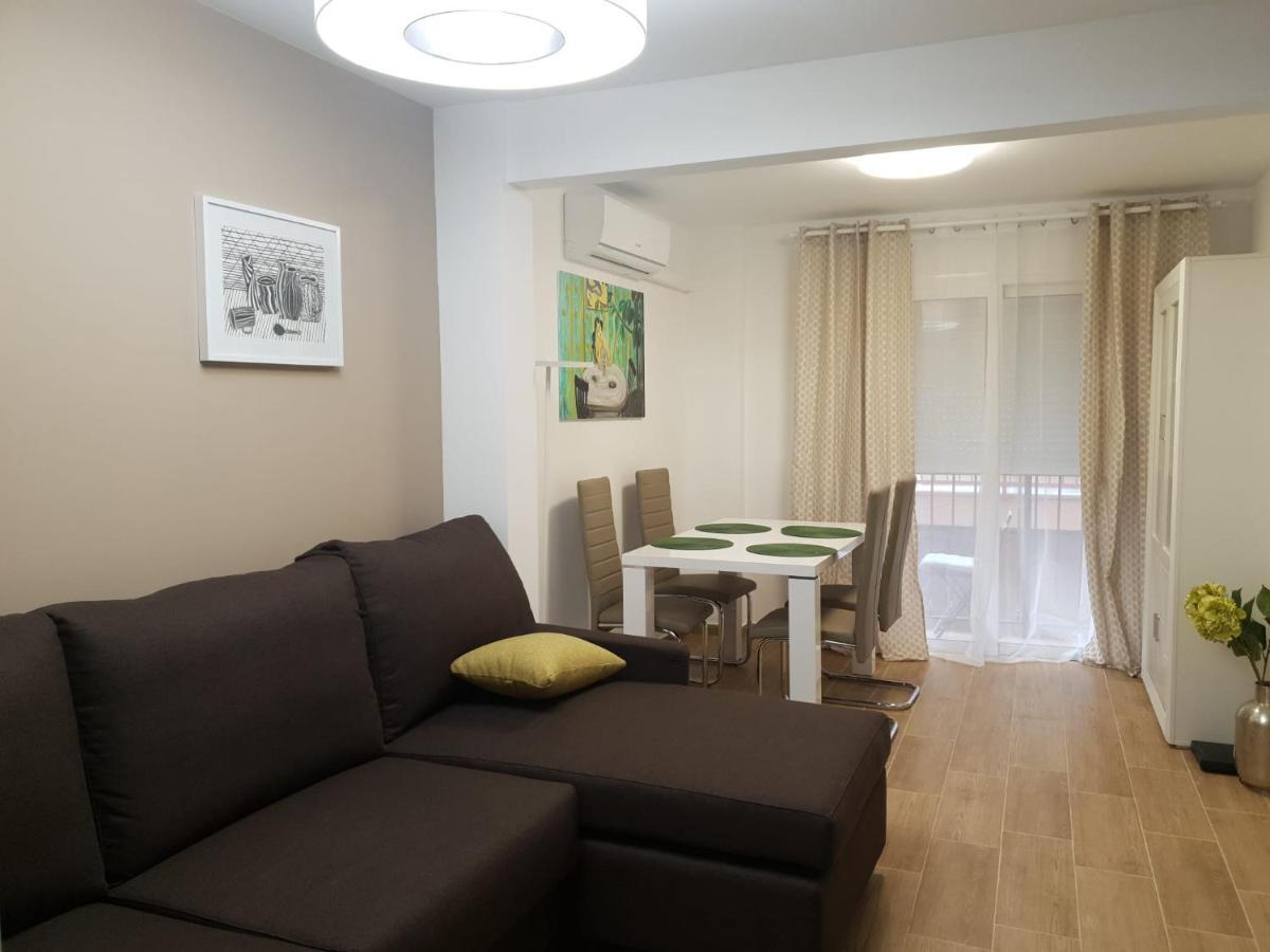 Appartamento Apartamento Delux Calle Alicante Benidorm Esterno foto