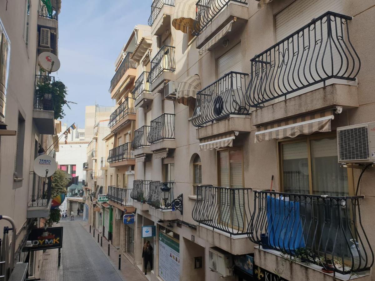 Appartamento Apartamento Delux Calle Alicante Benidorm Esterno foto