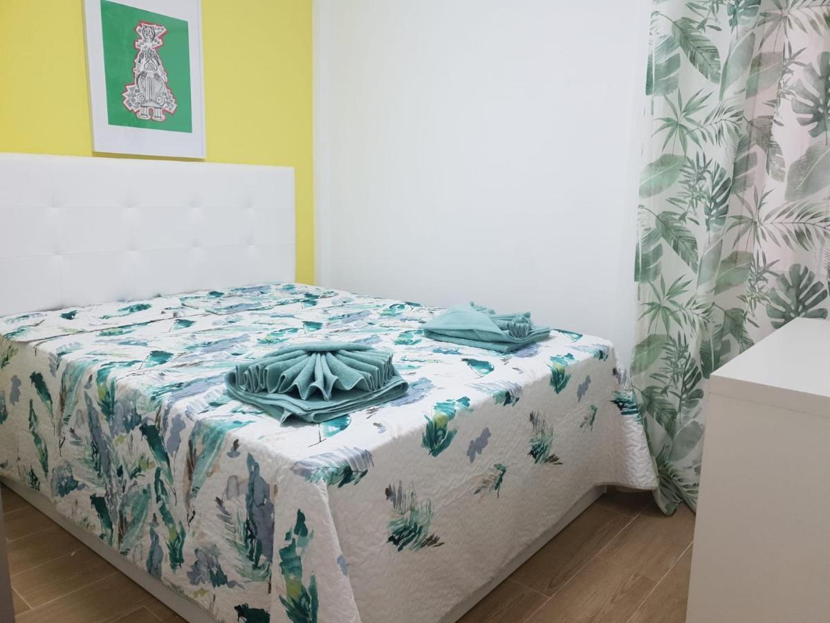 Appartamento Apartamento Delux Calle Alicante Benidorm Esterno foto